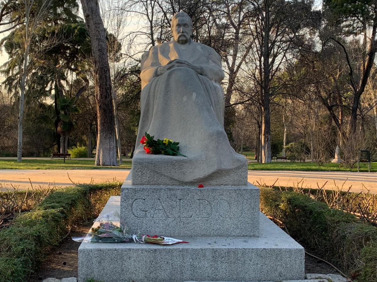 Estatua de Benito Pérez Galdós en el Parque de El Retiro, Madrid